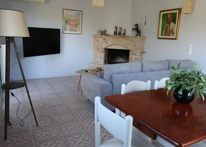 Сasa de vacaciones Eleni's House Asopos